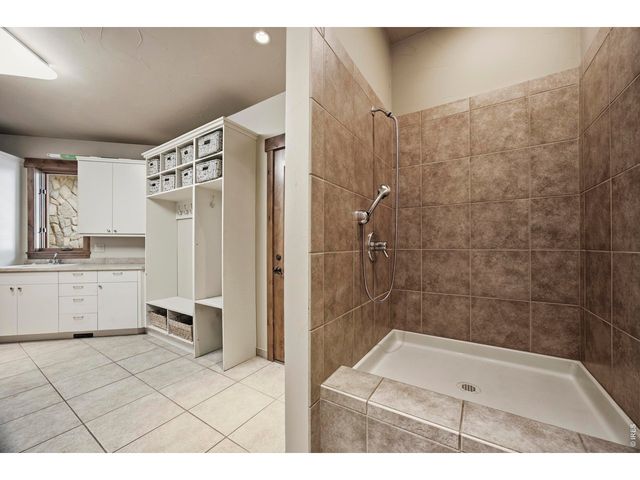 2114 Shoreside Dr, Berthoud, CO 80513