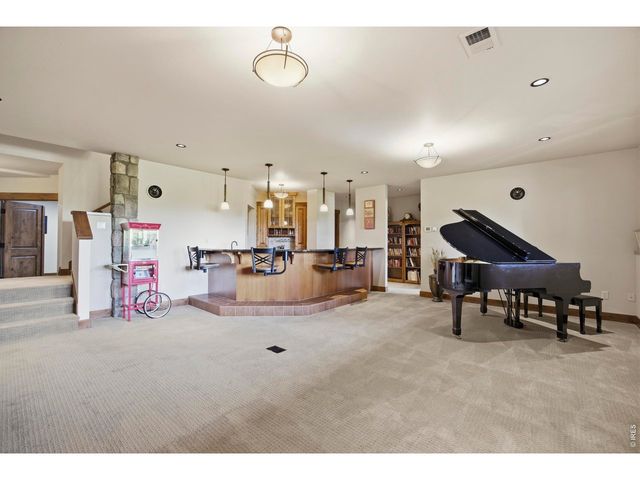 2114 Shoreside Dr, Berthoud, CO 80513