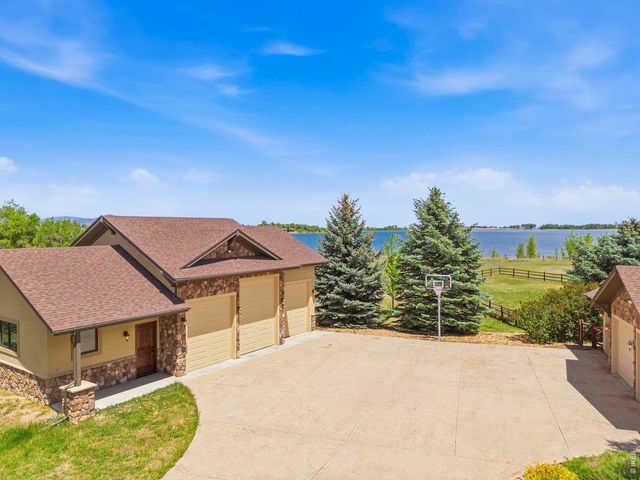 2114 Shoreside Dr, Berthoud, CO 80513