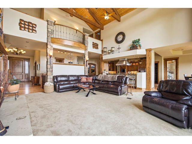2114 Shoreside Dr, Berthoud, CO 80513