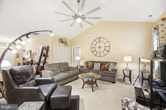 261 HERITAGE WAY, Woodbury, NJ 08096