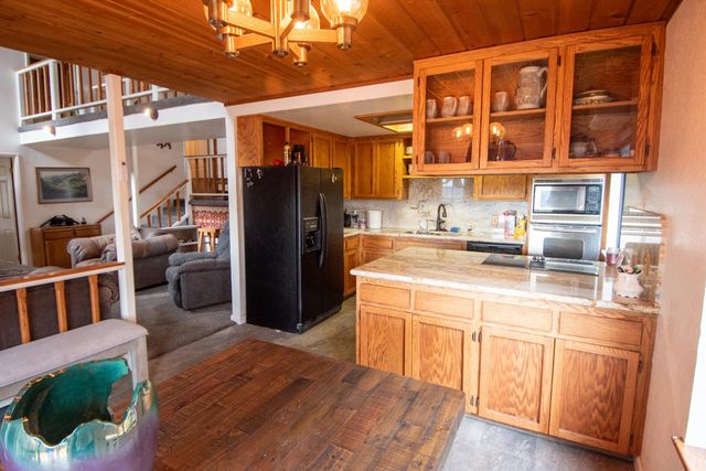 1231 Garnet Ct, Pollock Pines, CA 95726