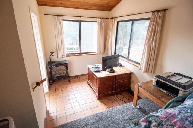 1231 Garnet Ct, Pollock Pines, CA 95726