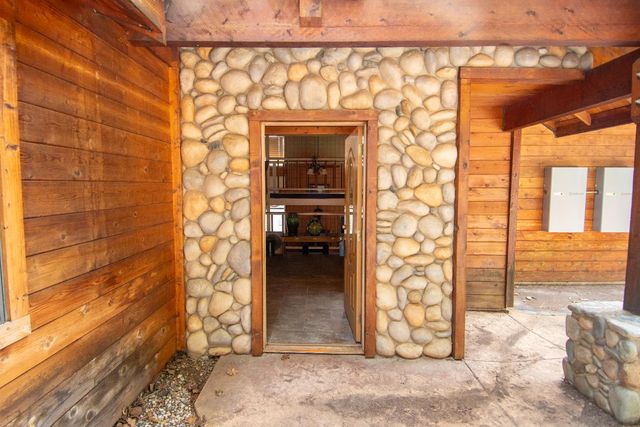 1231 Garnet Ct, Pollock Pines, CA 95726