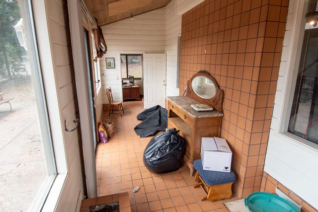 1231 Garnet Ct, Pollock Pines, CA 95726