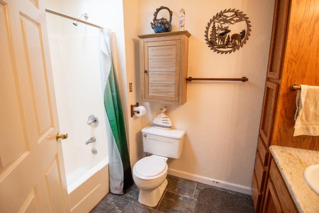 1231 Garnet Ct, Pollock Pines, CA 95726