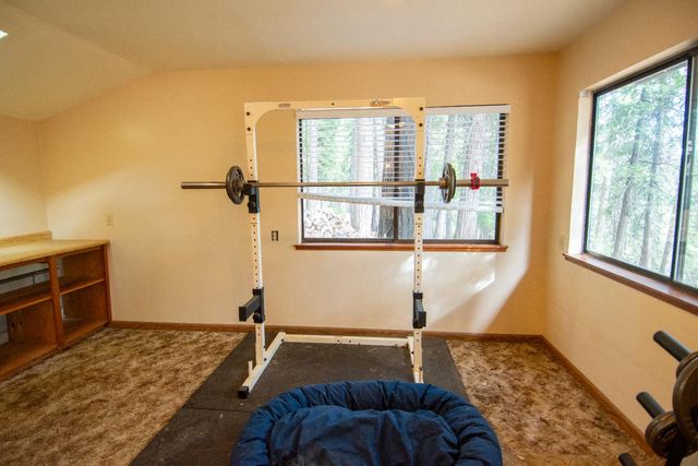 1231 Garnet Ct, Pollock Pines, CA 95726