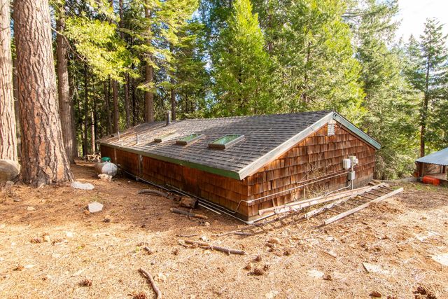 1231 Garnet Ct, Pollock Pines, CA 95726