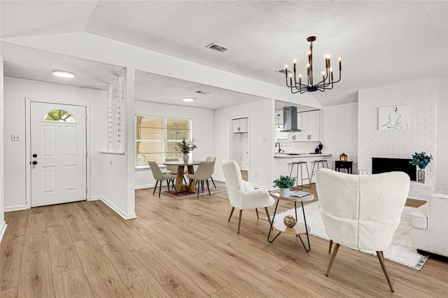 6611 Archgate Drive, Spring, TX 77373