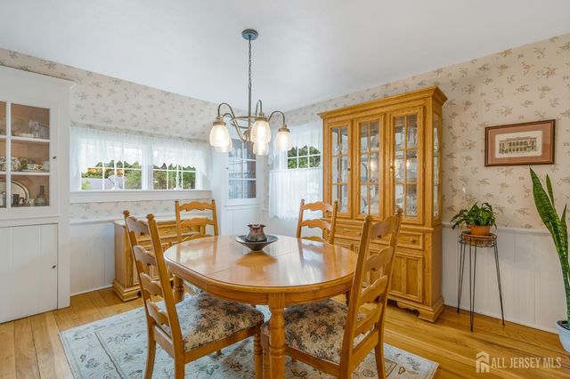 216 Ashland Road, Middlesex, NJ 08846