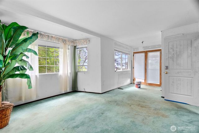 6105 Elizan Drive NW, Olympia, WA 98502
