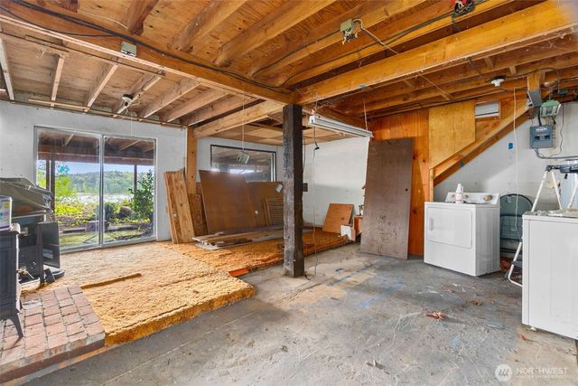 6105 Elizan Drive NW, Olympia, WA 98502