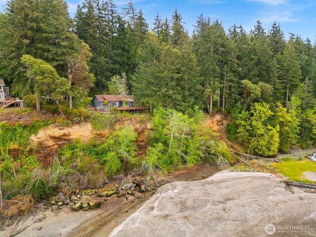 6105 Elizan Drive NW, Olympia, WA 98502