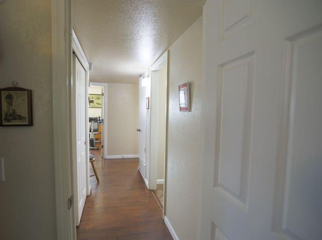 1269 Crest Dr, Yuba City, CA 95993