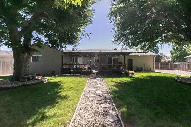 1269 Crest Dr, Yuba City, CA 95993