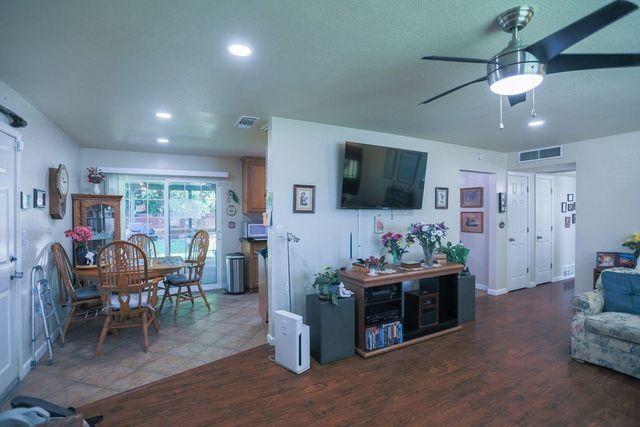 1269 Crest Dr, Yuba City, CA 95993