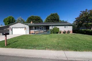1269 Crest Dr, Yuba City, CA 95993