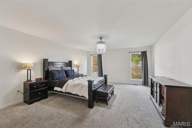 155 Keystone Ridge Drive, O'fallon, MO 63366