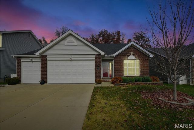 155 Keystone Ridge Drive, O'fallon, MO 63366