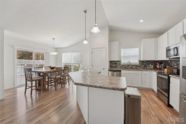 155 Keystone Ridge Drive, O'fallon, MO 63366