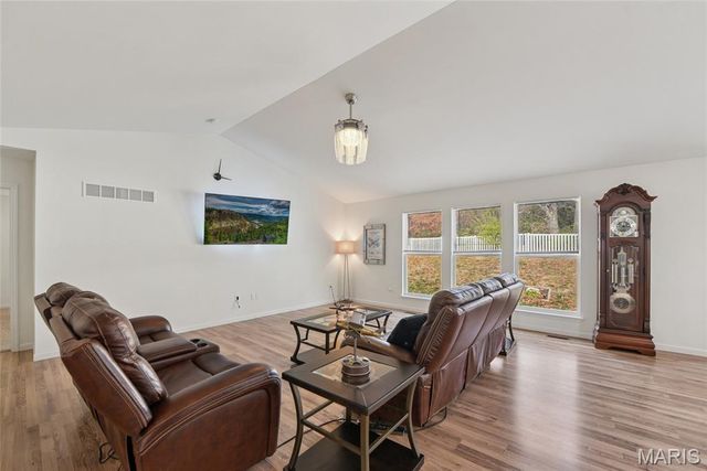 155 Keystone Ridge Drive, O'fallon, MO 63366