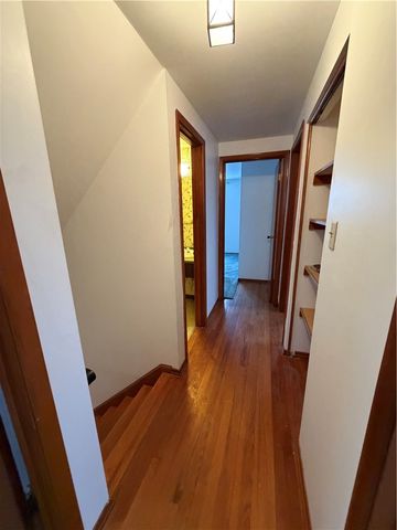 221 S Magnolia Dr, Shaler, PA 15116