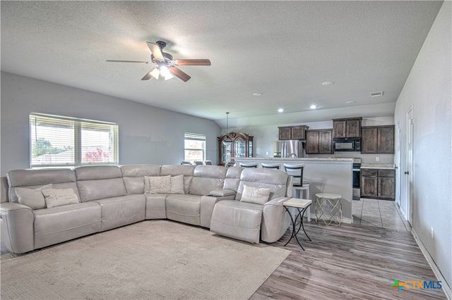 2517 Elk Creek Street, Temple, TX 76504