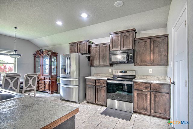 2517 Elk Creek Street, Temple, TX 76504