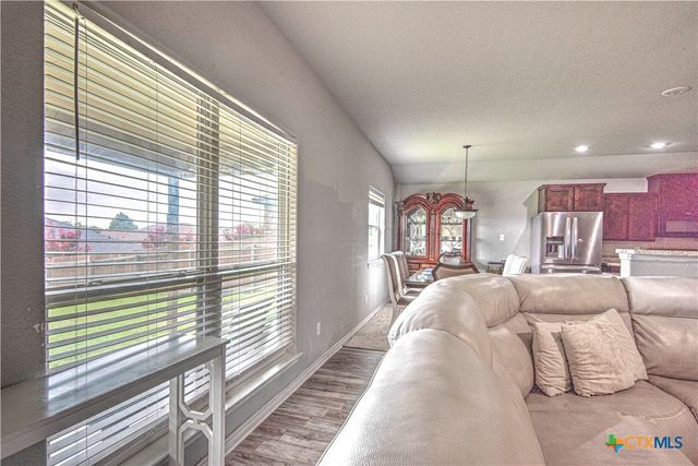 2517 Elk Creek Street, Temple, TX 76504