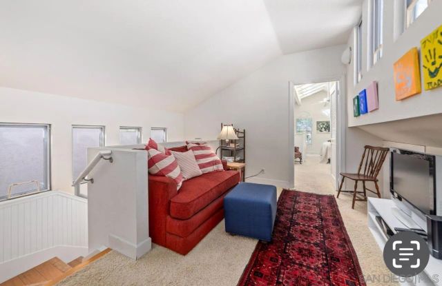 141 I Ave, Coronado, CA 92118