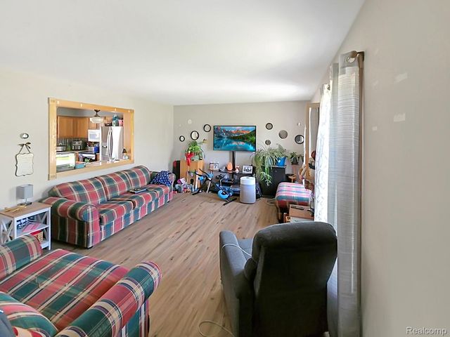 6533 Kilburn Road, Grant Township, MI 48032