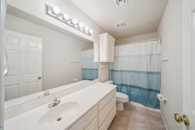10739 E 121st Court North, Collinsville, OK 74021