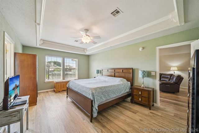 10739 E 121st Court North, Collinsville, OK 74021