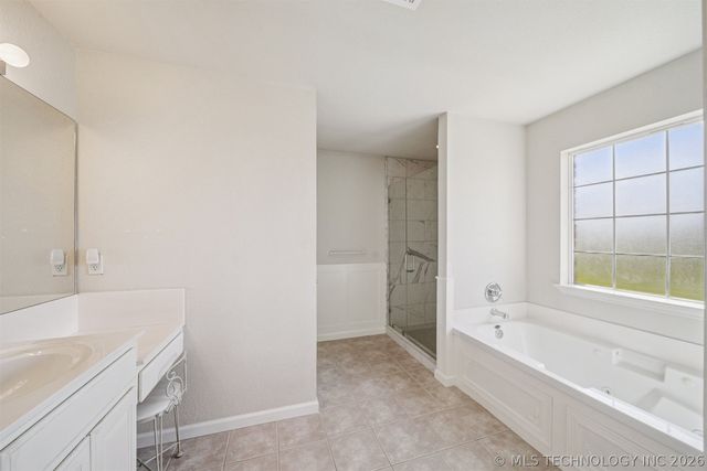 10739 E 121st Court North, Collinsville, OK 74021