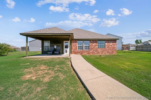 10739 E 121st Court North, Collinsville, OK 74021