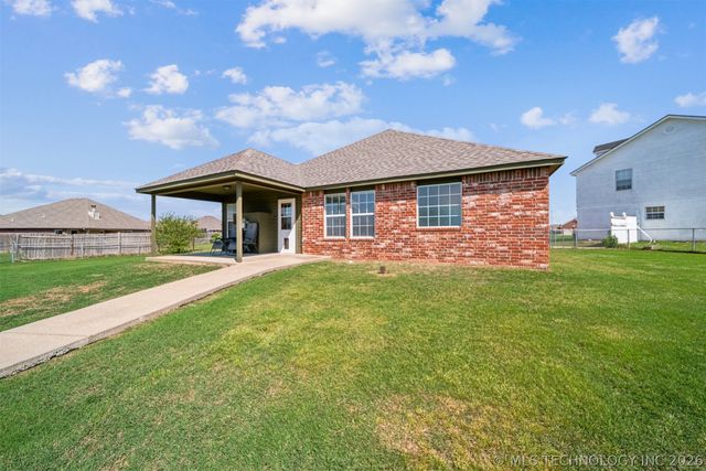 10739 E 121st Court North, Collinsville, OK 74021