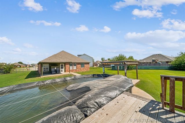 10739 E 121st Court North, Collinsville, OK 74021