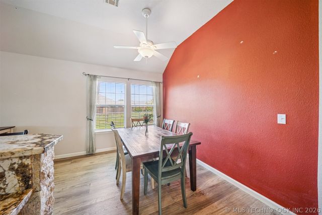 10739 E 121st Court North, Collinsville, OK 74021