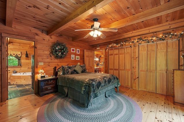 8 Turk Hollow Rd, Oxford, MA 01540