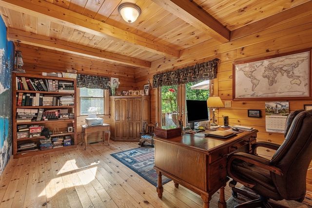 8 Turk Hollow Rd, Oxford, MA 01540