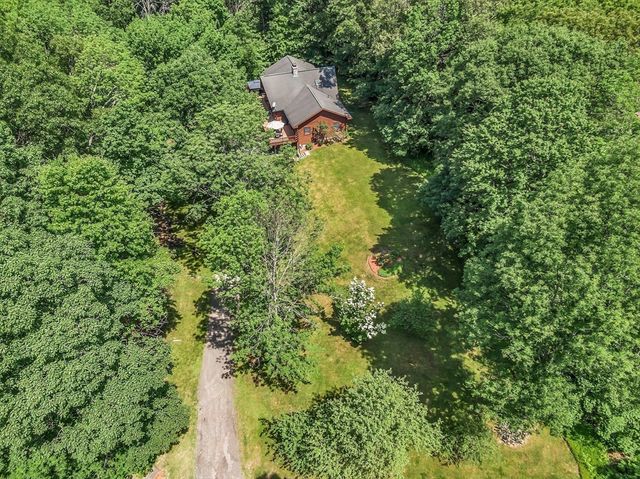 8 Turk Hollow Rd, Oxford, MA 01540