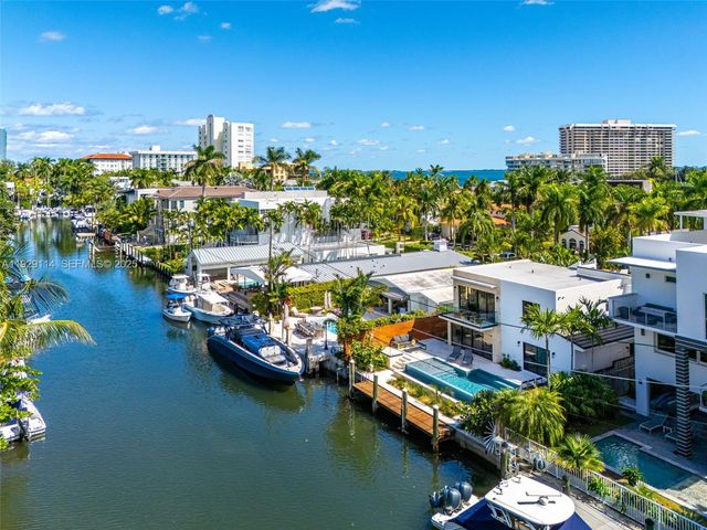 1815 Fairhaven Pl, Miami, FL 33133