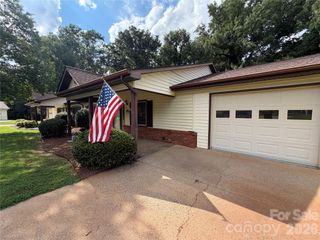 242 Eastwood Village Drive, Bostic, NC 28018