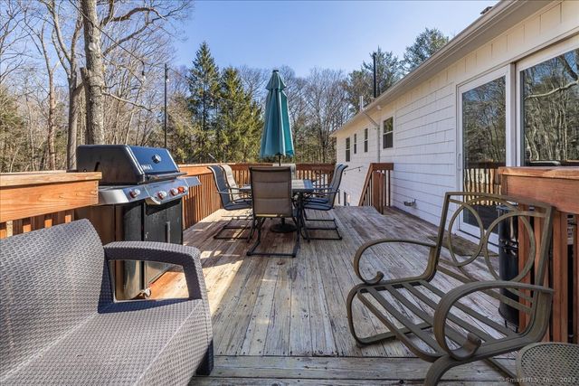 105 Pepper Tree Hill Lane, Southbury, CT 06488