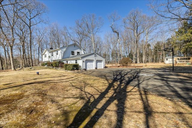 105 Pepper Tree Hill Lane, Southbury, CT 06488