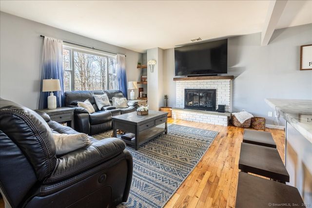 105 Pepper Tree Hill Lane, Southbury, CT 06488