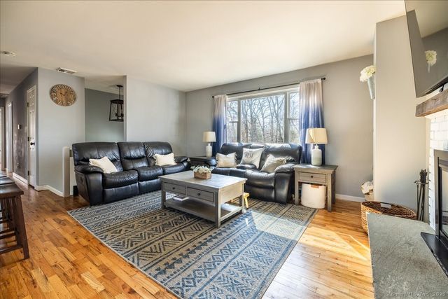 105 Pepper Tree Hill Lane, Southbury, CT 06488