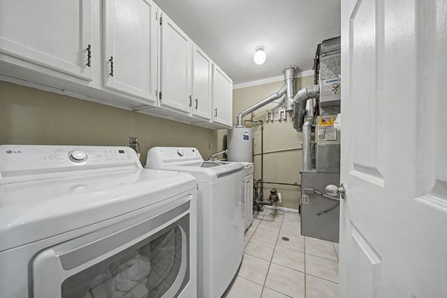 41520 Janet Circle 60, Clinton Twp, MI 48038