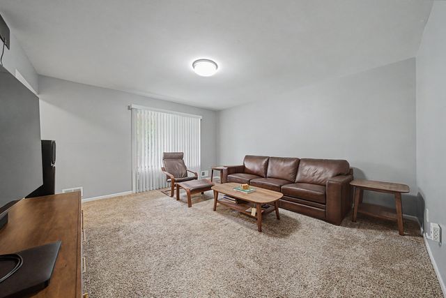 41520 Janet Circle 60, Clinton Twp, MI 48038