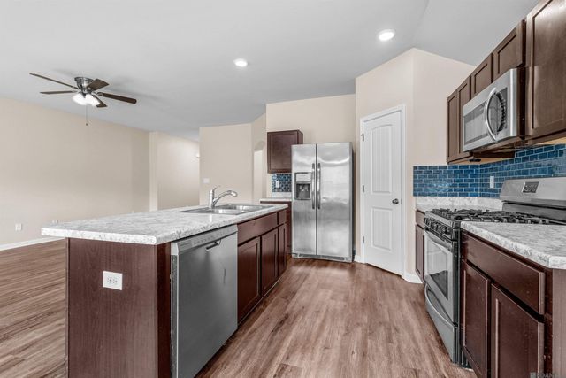28445 Evangeline Ln, Albany, LA 70711